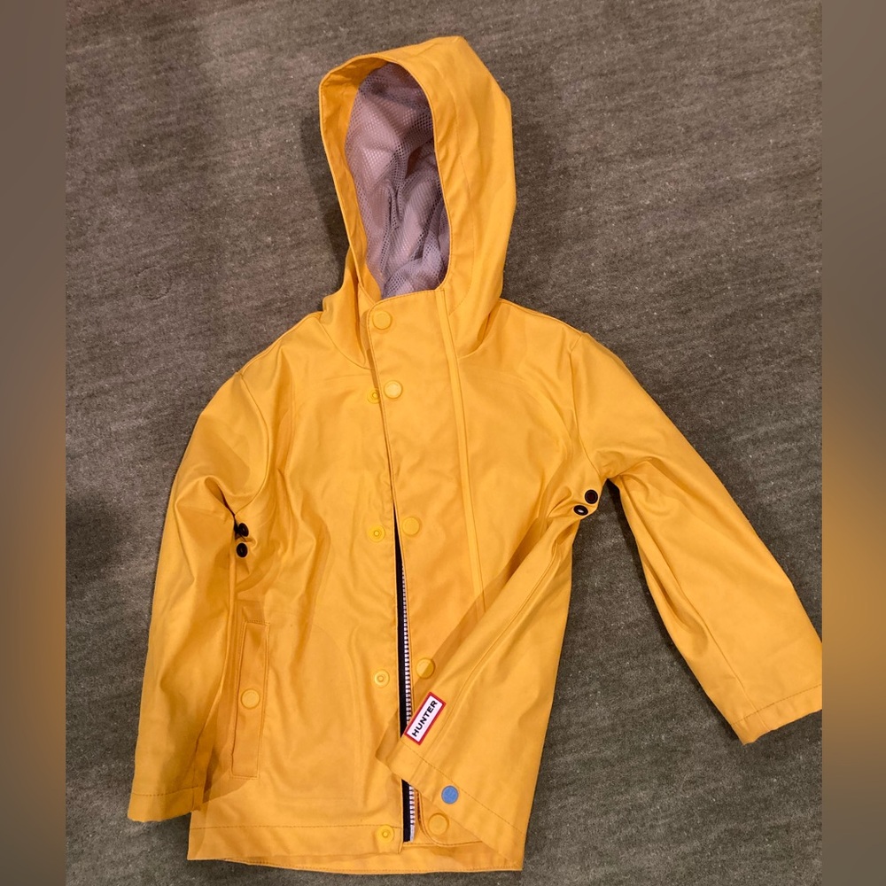 ☔️ Hunter yellow rain jacket / raincoat 3-4 years